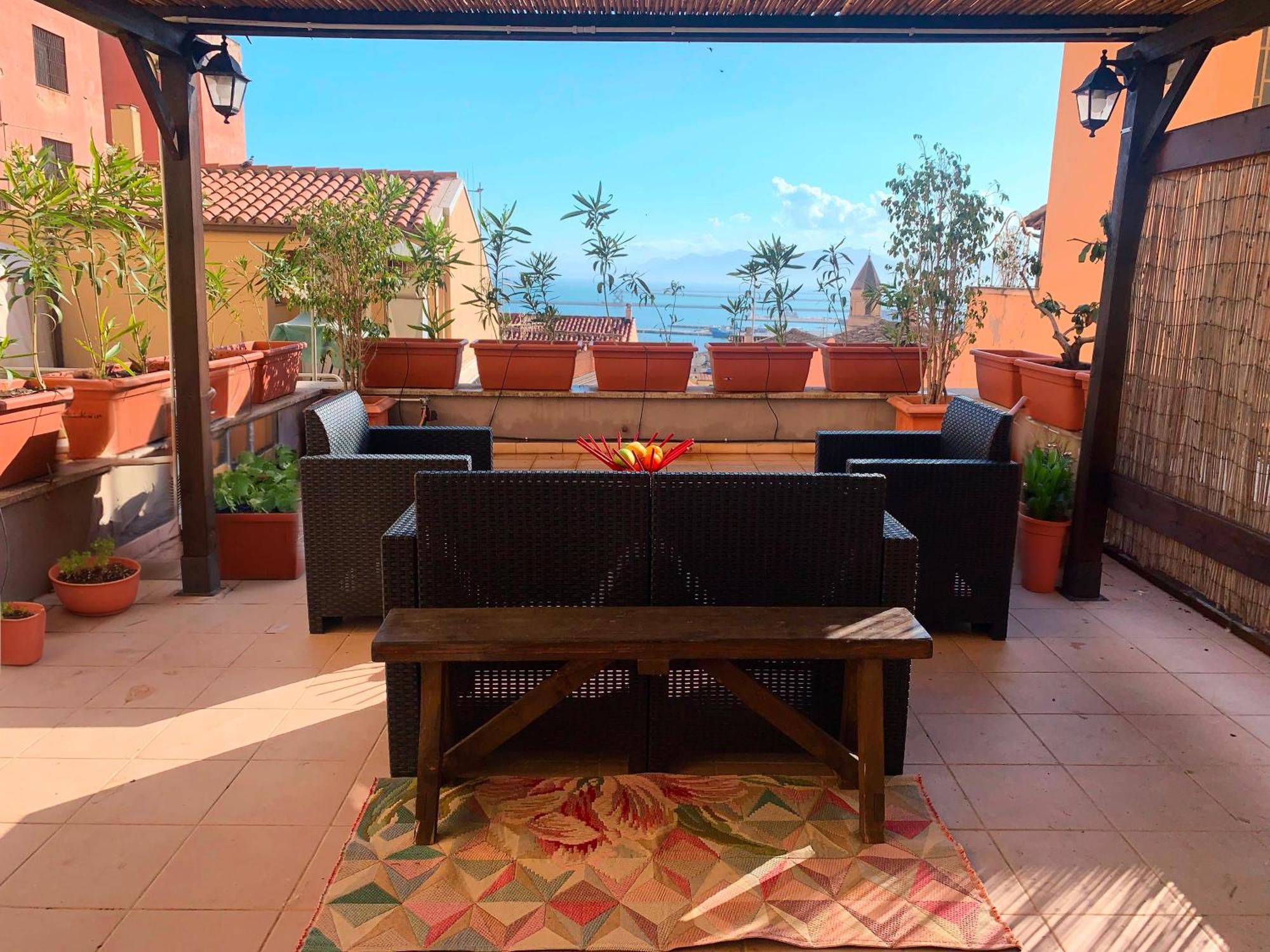 Ferienwohnung Oasi Urbana Con Terrazza E Vista Cagliari Exterior foto