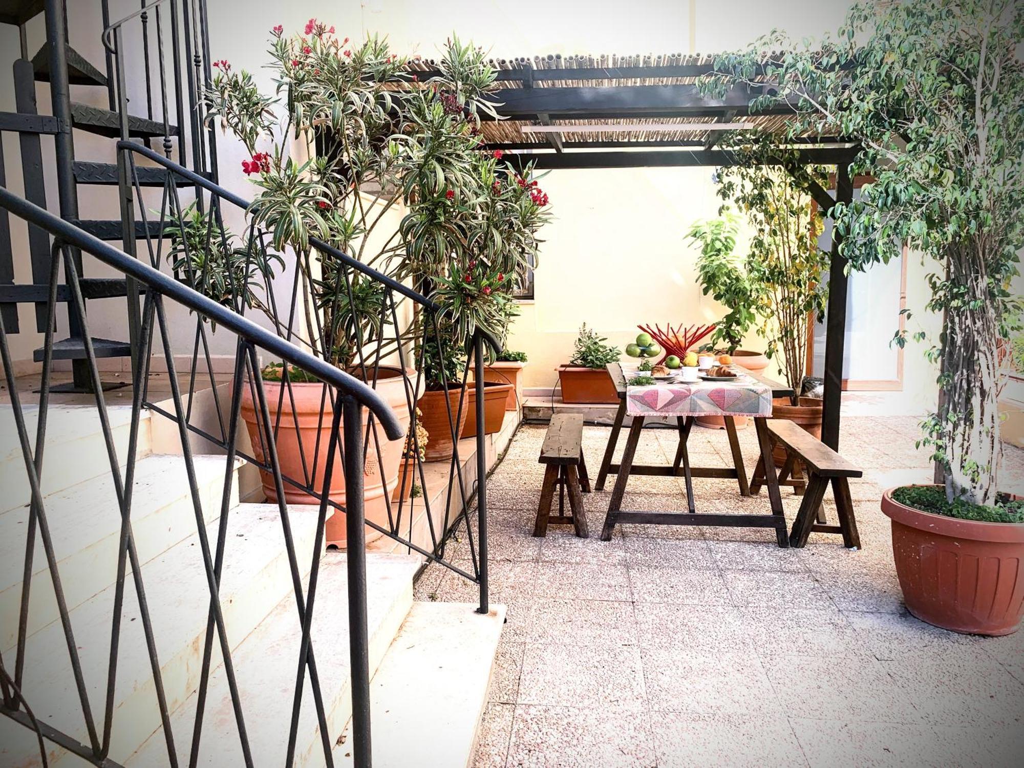 Ferienwohnung Oasi Urbana Con Terrazza E Vista Cagliari Exterior foto