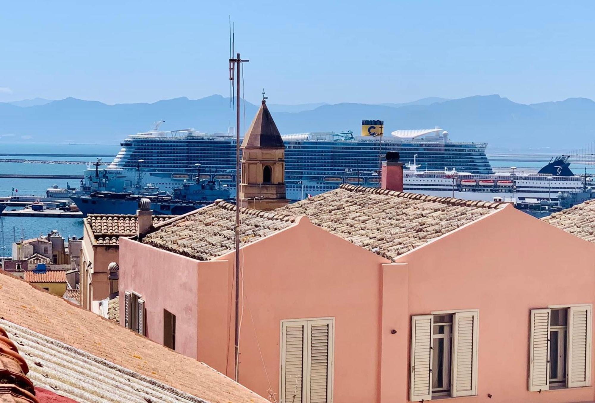Ferienwohnung Oasi Urbana Con Terrazza E Vista Cagliari Exterior foto