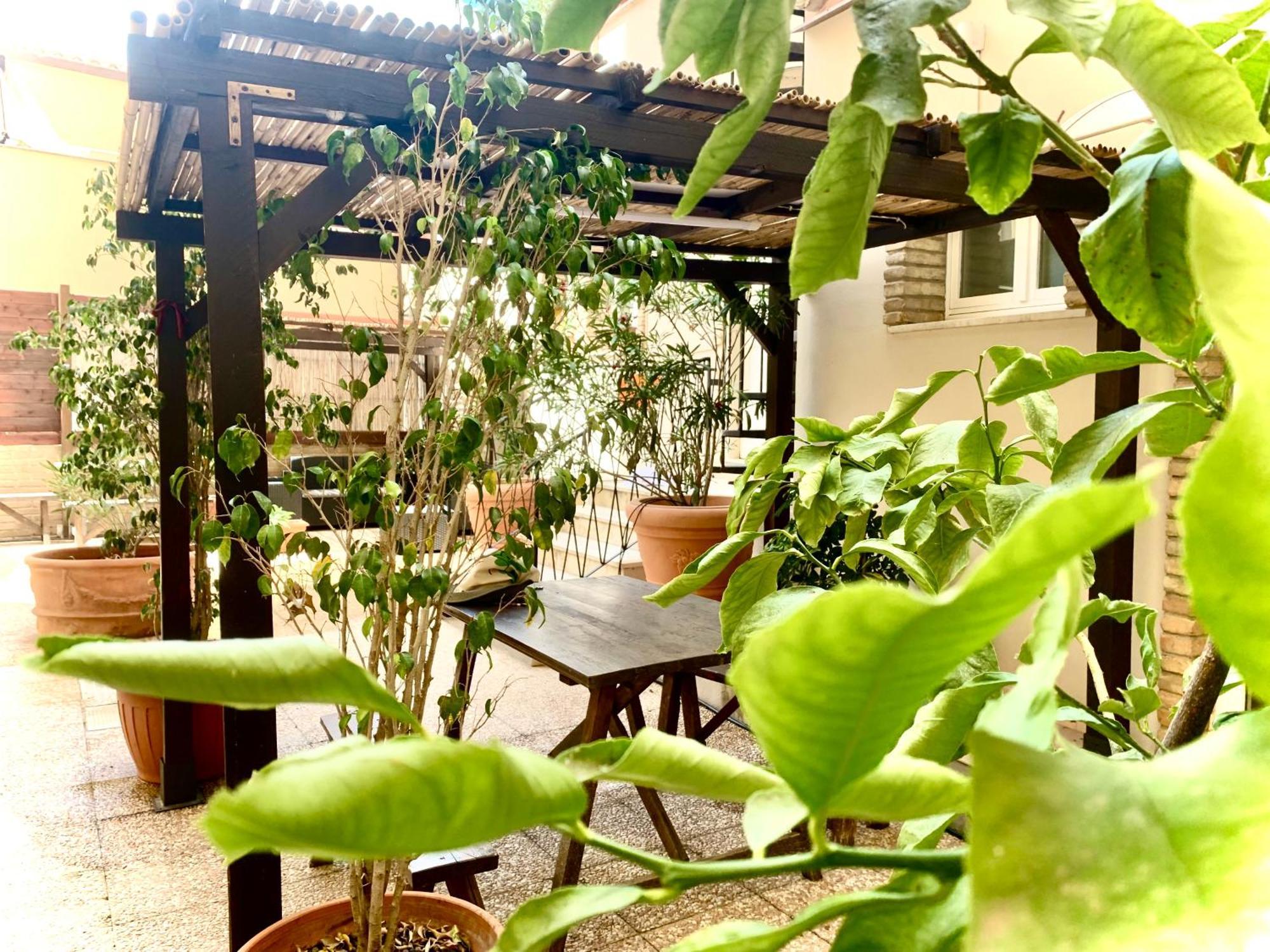 Ferienwohnung Oasi Urbana Con Terrazza E Vista Cagliari Exterior foto